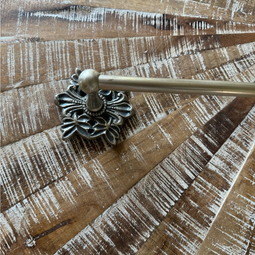Anthropologie-Primrose Towel Bar - Picture 6 of 6